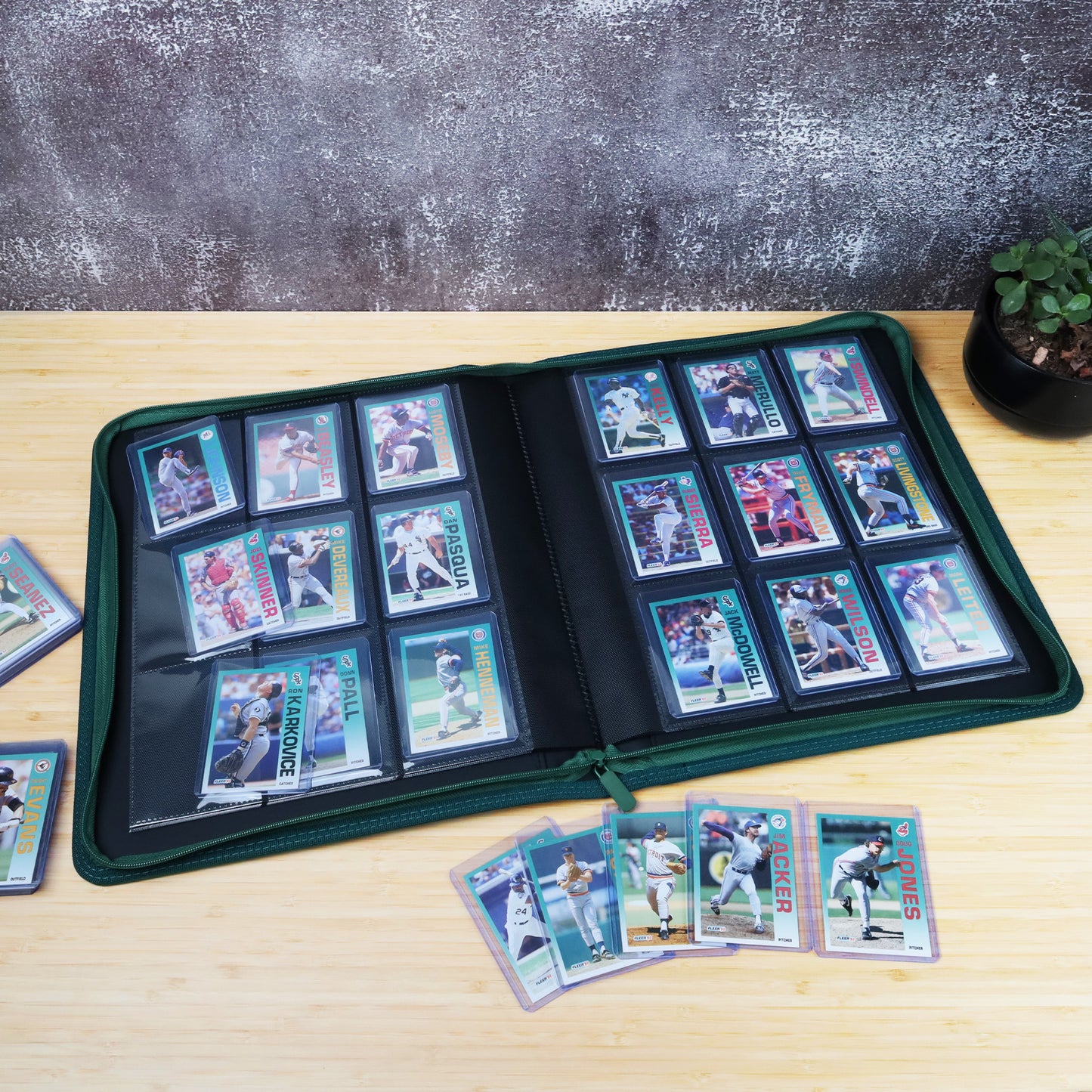 BCW Z-Folio 9-Pocket LX Album - Toploaders - Green